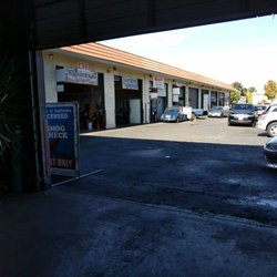 Sunnyvale Smog Center - As others have noted, this is the smog test at the very end of the driveway, not the one closest to El Camino or the one in the middle.