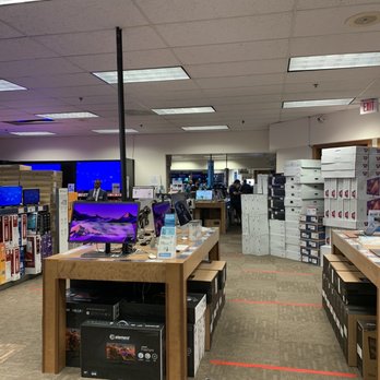 Micro Center - Computers Near Me - Tustin, California Micro Center - Computers Near Me - Tustin, California