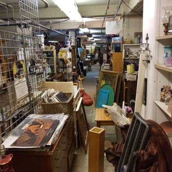 Joe's Collectibles - Interior - Thrift Stores Near Me - Omaha, Nebraska Joe's Collectibles - Interior - Thrift Stores Near Me - Omaha, Nebraska