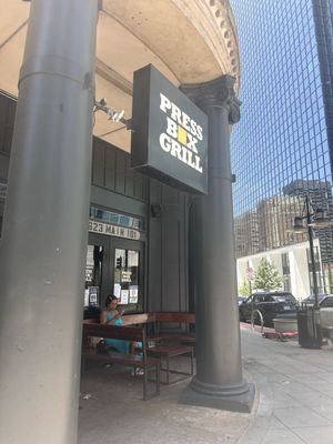 Press Box Grill by null