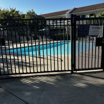 Camarillo Oaks Apartments - Health Hazard - Apartments Near Me - Camarillo, California Camarillo Oaks Apartments - Health Hazard - Apartments Near Me - Camarillo, California