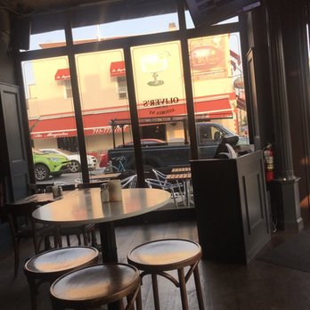 Oliver's Astoria - New American Near Me - Astoria, New York Oliver's Astoria - New American Near Me - Astoria, New York