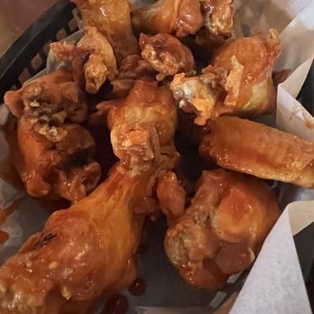 Colombo's Cafe & Tavern - Chicken wings - American Near Me - Saint Louis, Missouri Colombo's Cafe & Tavern - Chicken wings - American Near Me - Saint Louis, Missouri