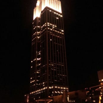Monarch Rooftop - Lounges Near Me - New York, New York