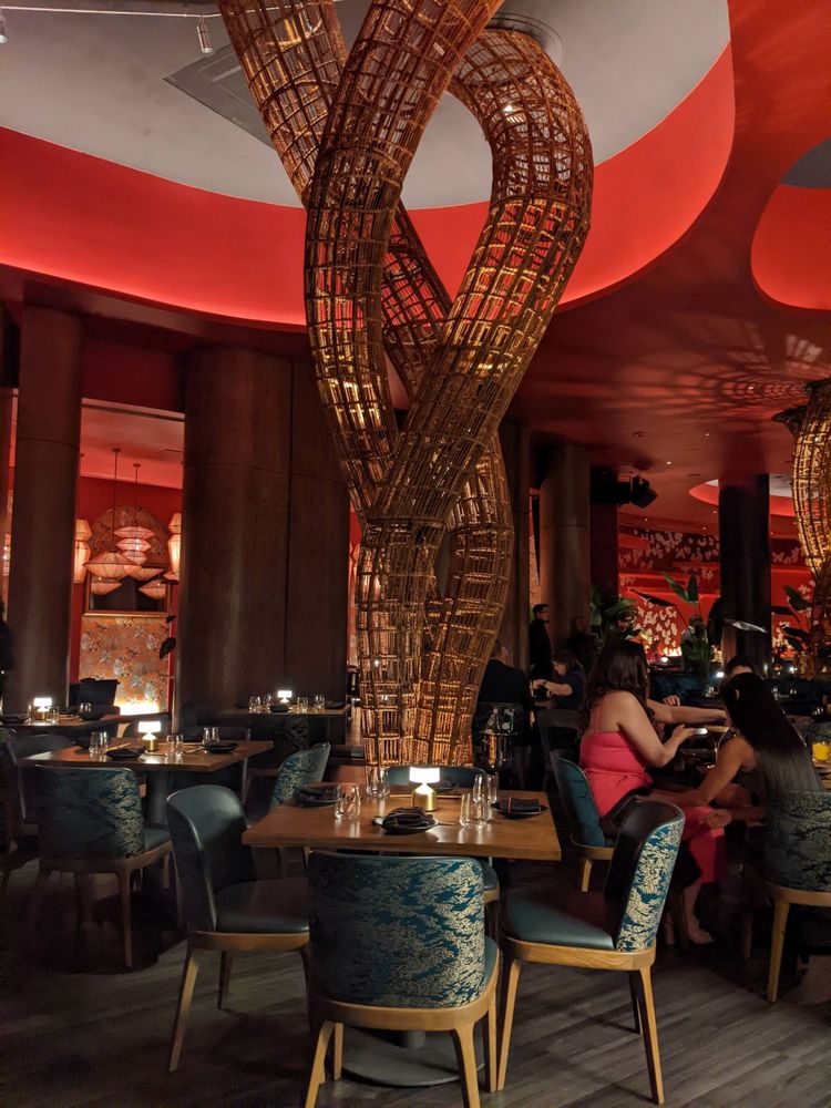 Komodo Las Vegas - Photo 2