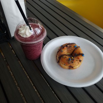 D’Frozz - Breakfast & Brunch Near Me - Vieques, Puerto Rico D’Frozz - Breakfast & Brunch Near Me - Vieques, Puerto Rico
