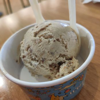 Wanderlust Creamery - Vietnamese rocky road - Ice Cream & Frozen Yogurt Near Me - Pasadena, California Wanderlust Creamery - Vietnamese rocky road - Ice Cream & Frozen Yogurt Near Me - Pasadena, California