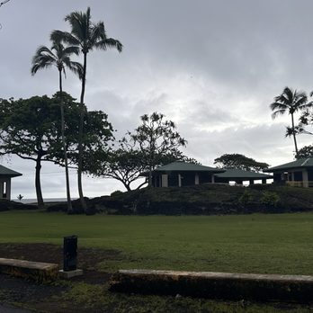 Onekahakaha Beach Park - Pavilions - Beaches Near Me - Hilo, Hawaii