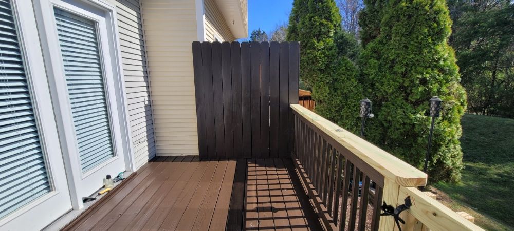 Slide of Projects by Poppe