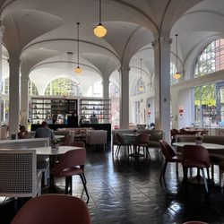 Quirk Richmond - The lobby