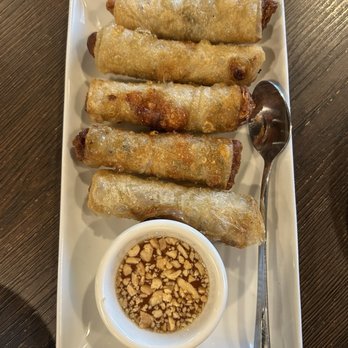 Pha Khao Lao Cuisine - Yor Juen (Fried Spring Roll) (5) - Laotian Near Me - San Diego, California