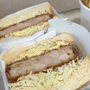 Nīzu Cafe - Ebi katsu sando - Cafes Near Me - Vancouver, British Columbia