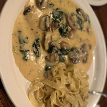 Spazo Restaurant & Bar - Chicken Florentine - Italian Near Me - Allen, Texas Spazo Restaurant & Bar - Chicken Florentine - Italian Near Me - Allen, Texas