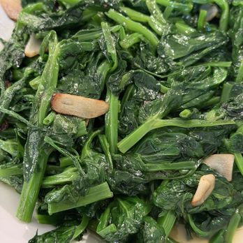Yee's Cantonese Kitchen - Burnt pea sprouts - Cantonese Near Me - Chicago, Illinois