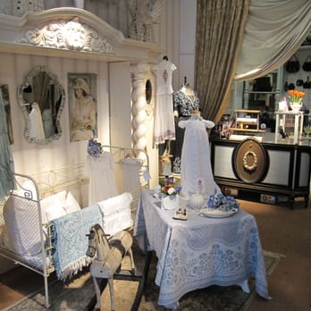 Mimi - Antiques Near Me - Berlin, BE