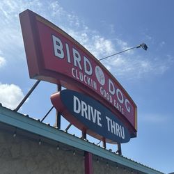 Bird Dog - Front door clip.