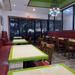 Momo's Mediterranean Grill