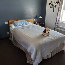 Motel 57 - This was a wonderful surprise to see that the maid placed my dogs toy at the foot of the bed. So cute!
