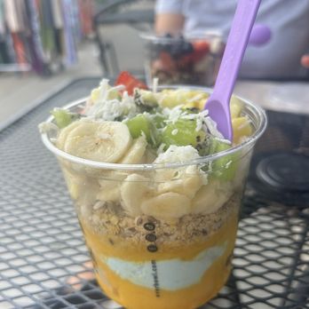 everbowl - mango majic bowl - Acai Bowls Near Me - Westerville, Ohio everbowl - mango majic bowl - Acai Bowls Near Me - Westerville, Ohio