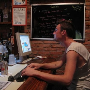 iBar - They have a public computer @ the bar! + free wifi! - American Near Me - Baltimore, Maryland