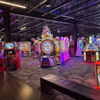 Supercharged Entertainment - Arcade - Go Karts Near Me - Edison, New Jersey