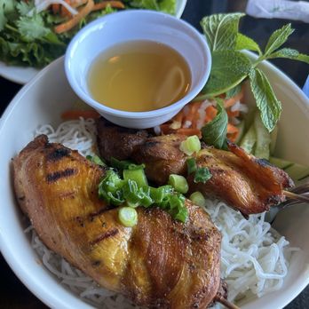 Pho Saigon Pearl - 50. Vermicelli w/choice of grilled chicken - Vietnamese Near Me - Irvine, California