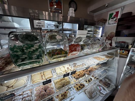 Dianda's Italian American Pastry by null