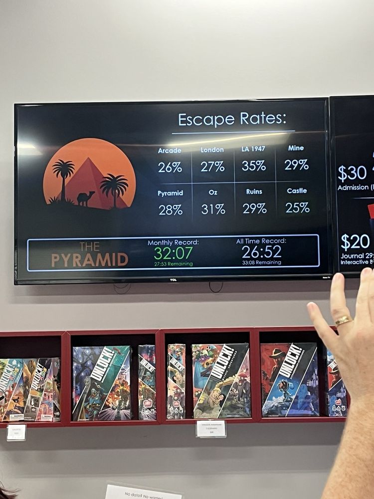 Real Escape Canada Logo