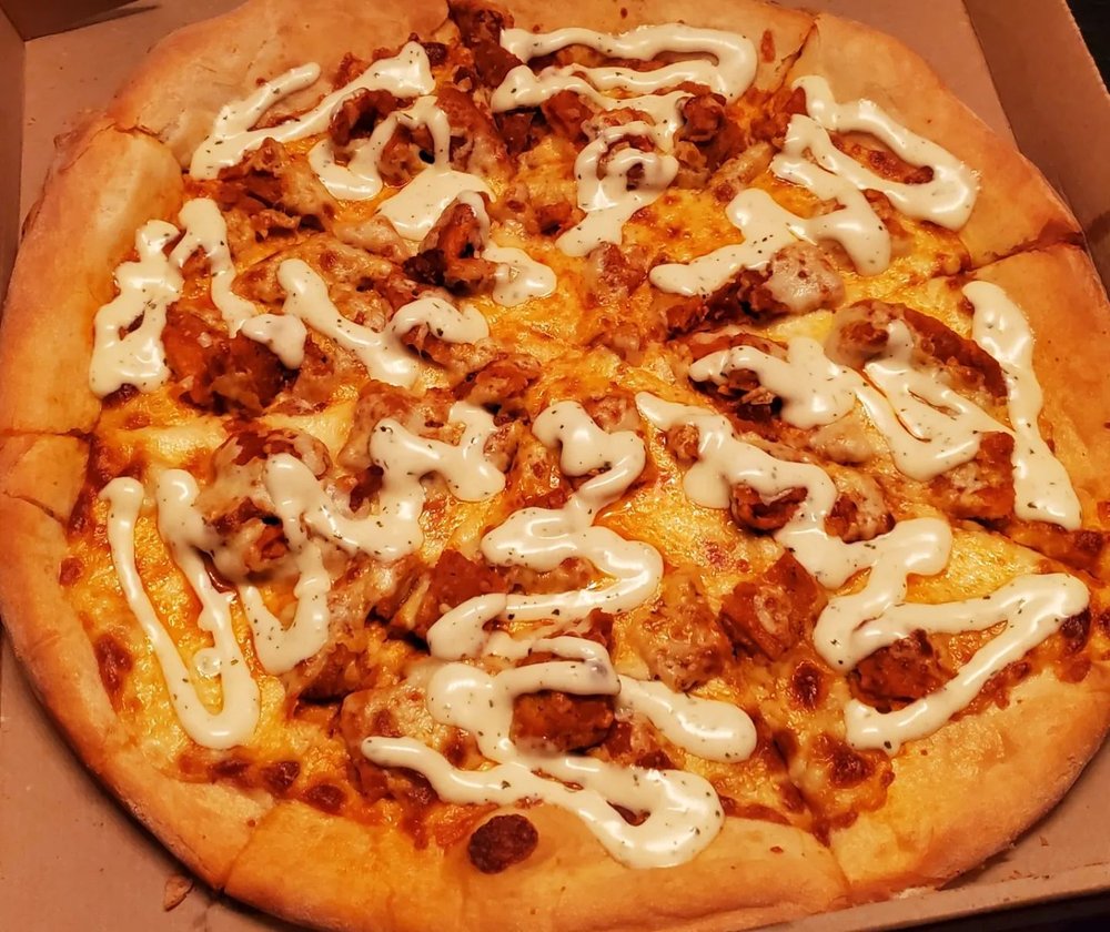 ROCKY’S RESTAURANT & PIZZERIA Updated July 2024 26 Photos & 56 Reviews 420 Franklin Ave