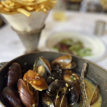 Bouchon - Mussels with butter sauce.  A favorite for me. - French Near Me - Las Vegas, Nevada