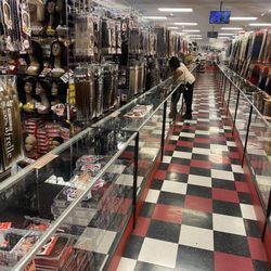 Beauty Supply Warehouse - Me looking for a ponytail