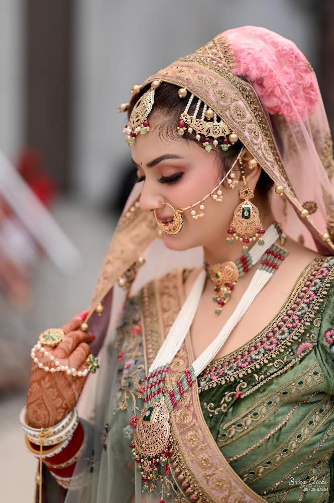 SALONI’S Updated July 2024 Kitchener, Ontario Makeup Artists