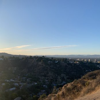 Deervale-Stone Canyon Park - Hiking Near Me - Los Angeles, California