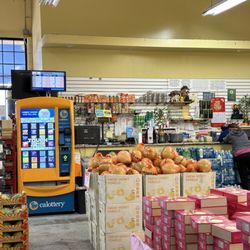 Minh Huong Supermarket