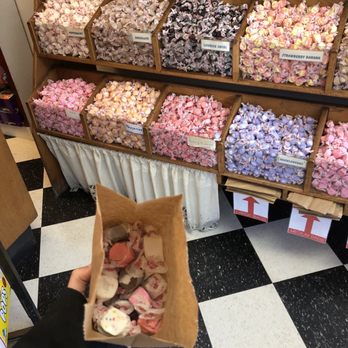 Topper's Ice Cream & Candy - Candy Stores Near Me - Yachats, Oregon Topper's Ice Cream & Candy - Candy Stores Near Me - Yachats, Oregon