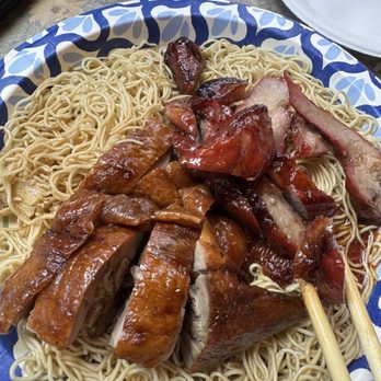 Hong Kong Noodle House - Char-su and roast duck tossed noodles - Cantonese Near Me - Honolulu, Hawaii Hong Kong Noodle House - Char-su and roast duck tossed noodles - Cantonese Near Me - Honolulu, Hawaii