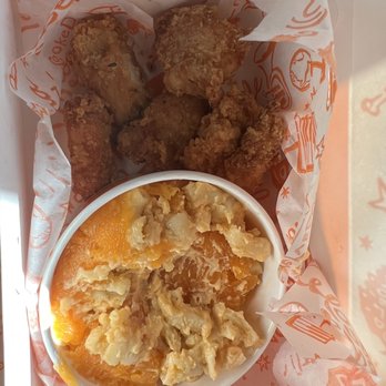 Popeyes Louisiana Kitchen - a basket of fried chicken and a bowl of macaroni and cheese - Fast Food Near Me - Tucker, Georgia Popeyes Louisiana Kitchen - a basket of fried chicken and a bowl of macaroni and cheese - Fast Food Near Me - Tucker, Georgia