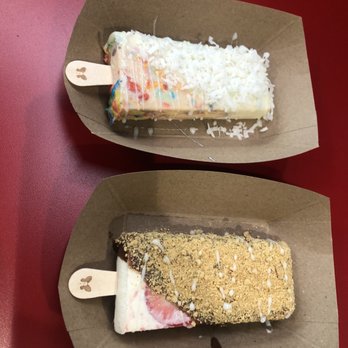 Monarca Gourmet Paletas - Fruity pebble and Strawberry Cheesecake - Ice Cream & Frozen Yogurt Near Me - Clive, Iowa Monarca Gourmet Paletas - Fruity pebble and Strawberry Cheesecake - Ice Cream & Frozen Yogurt Near Me - Clive, Iowa
