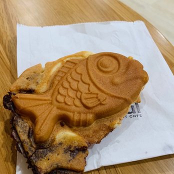 Spoonful Dessert Cafe - Nutella Taiyaki - Korean Near Me - St. Louis, Missouri