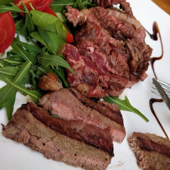 Inn Bufalito - Medium rare sirloin, close up! - Cucina campana Near Me - Sorrento, NA Inn Bufalito - Medium rare sirloin, close up! - Cucina campana Near Me - Sorrento, NA