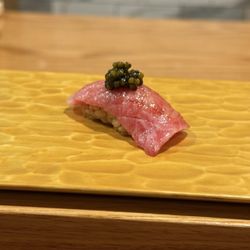 Shihou Omakase  - Upper East Side - Toro with caviar nigiri