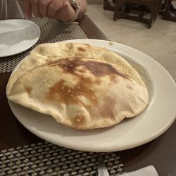 Rolandi's - Garlic bread