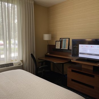 Fairfield by Marriott Inn & Suites Canton South - Room - Hotels Near Me - Canton, Ohio