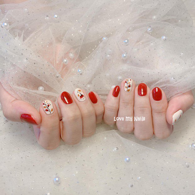 Love My Nails Logo