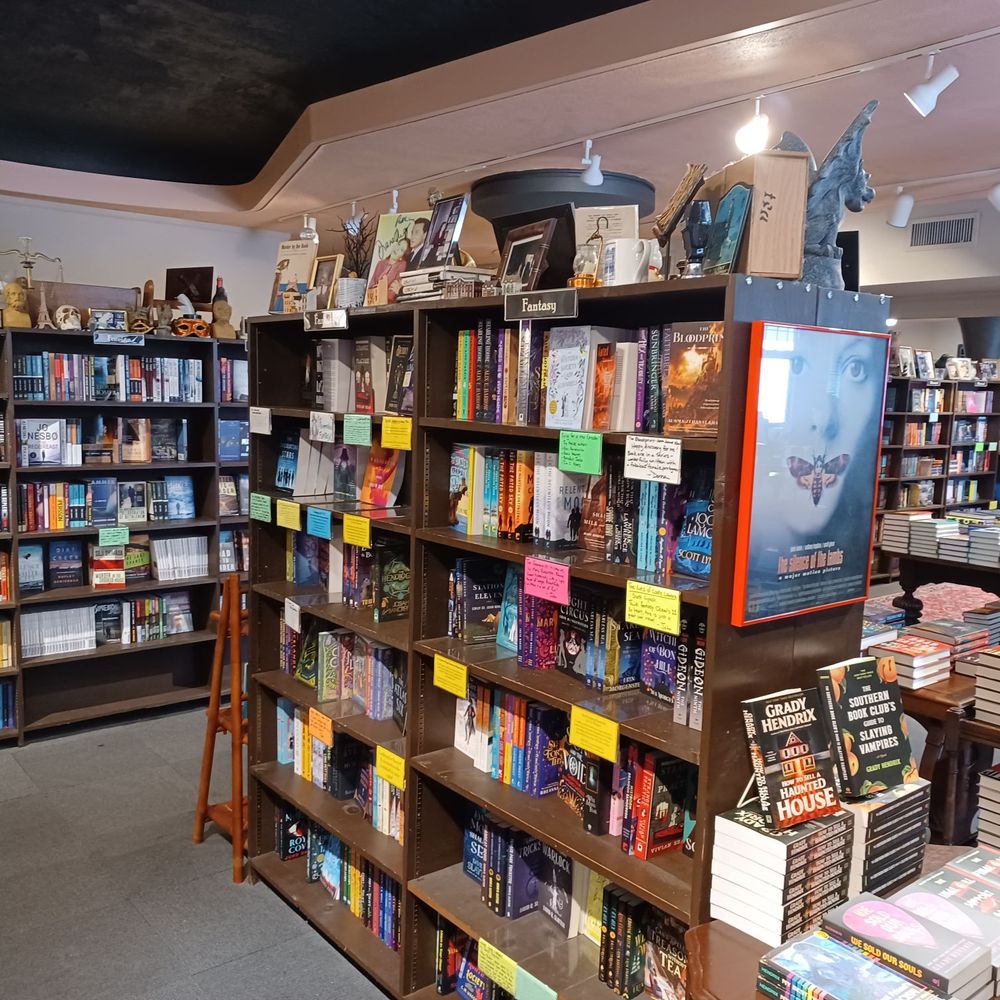Murder by the Book - Bookstores Near Me - Houston, Texas Murder by the Book - Bookstores Near Me - Houston, Texas
