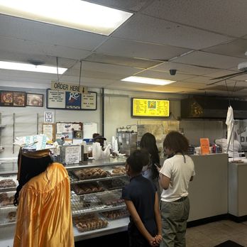 Old Fashioned Donuts - Bakeries Near Me - Chicago, Illinois
