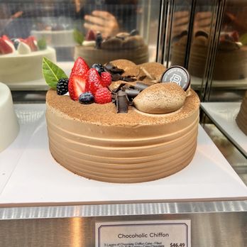Paris Baguette - 1/27/2024 Chocolate Chiffon - Bakeries Near Me - Queens, New York Paris Baguette - 1/27/2024 Chocolate Chiffon - Bakeries Near Me - Queens, New York