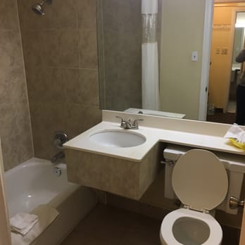 Shalimar Hotel - Small bathrooms - Hotels Near Me - Las Vegas, Nevada Shalimar Hotel - Small bathrooms - Hotels Near Me - Las Vegas, Nevada