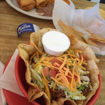 Little Cancun - Franklin - Beef taco salad - Mexican Near Me - Franklin, Wisconsin Little Cancun - Franklin - Beef taco salad - Mexican Near Me - Franklin, Wisconsin