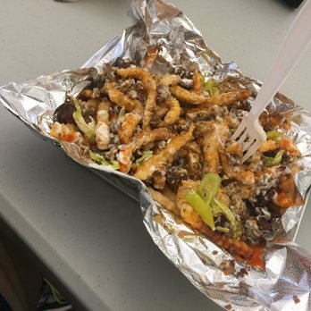 Hefty Gyros - Food Trucks Near Me Hefty Gyros - Food Trucks Near Me
